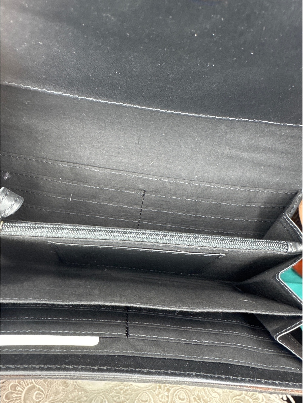 Myra clutch - Picture 3 of 3